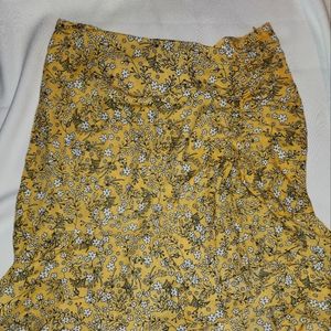 Floral mini skirt